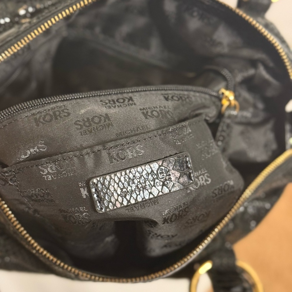 π€Michael Kors Python Handbag - Picture 5 of 13
